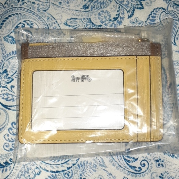 Coach | Id Card Case Key Chain - Picture 5 of 5